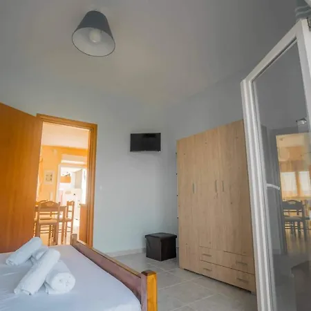 Apartment Mirage By The Sea