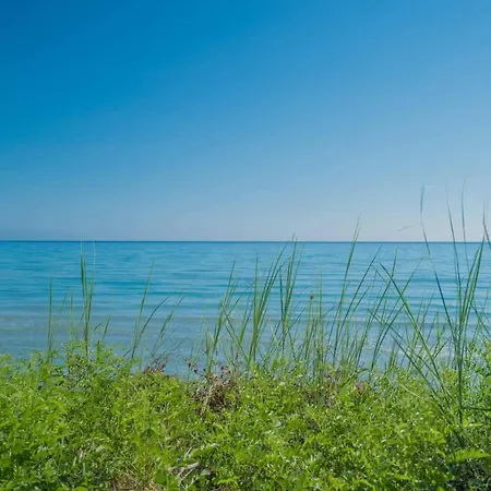 Mirage By The Sea Apartment